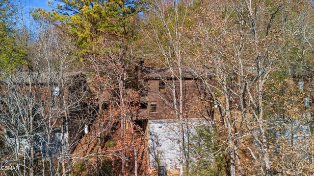 448 Silver Maple Lane, Gatlinburg, TN 37738