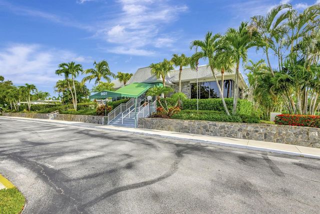 18081 SE Country Club Drive 9-83, Jupiter, FL 33469