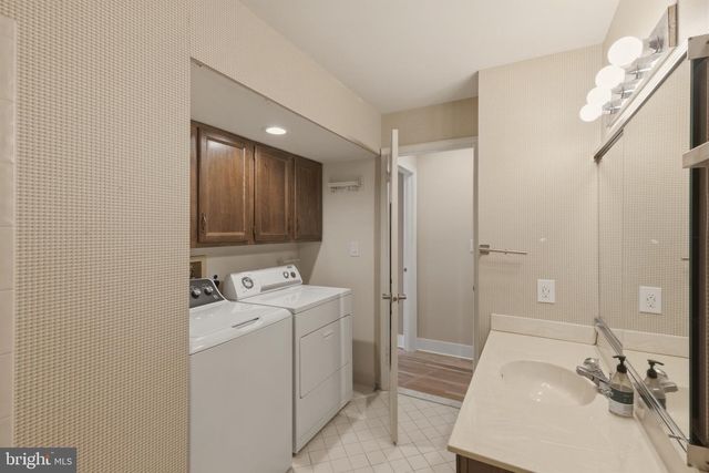 720 SOCIETY HILL HL, Cherry Hill, NJ 08003
