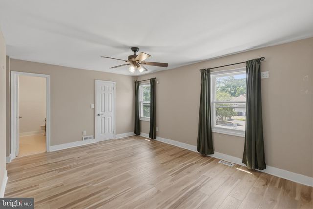 720 SOCIETY HILL HL, Cherry Hill, NJ 08003