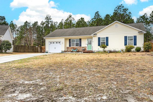 502 Waldorf Court, Hubert, NC 28539