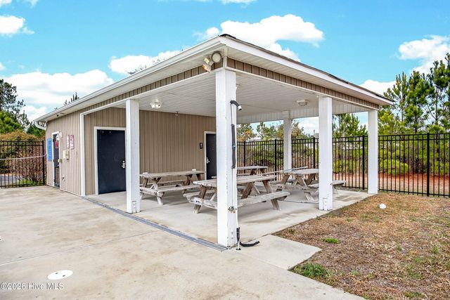 502 Waldorf Court, Hubert, NC 28539