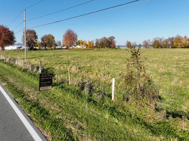 000 Lake Shore Road, Chazy, NY 12921