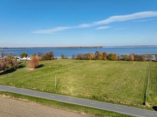 000 Lake Shore Road, Chazy, NY 12921