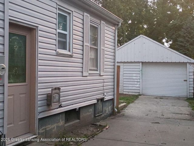 1019 Clark Street, Lansing, MI 48906