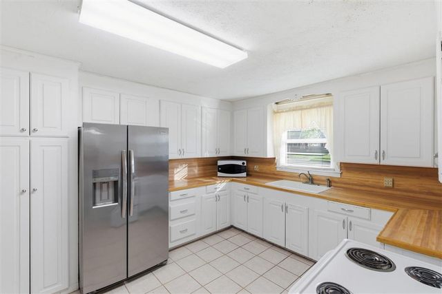 637 10th Street, Lake Charles, LA 70601