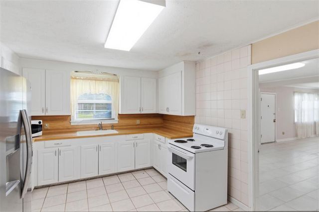 637 10th Street, Lake Charles, LA 70601