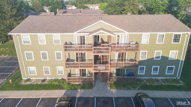 3230 E John Hinkle Pl Apt D, Bloomington, IN 47408