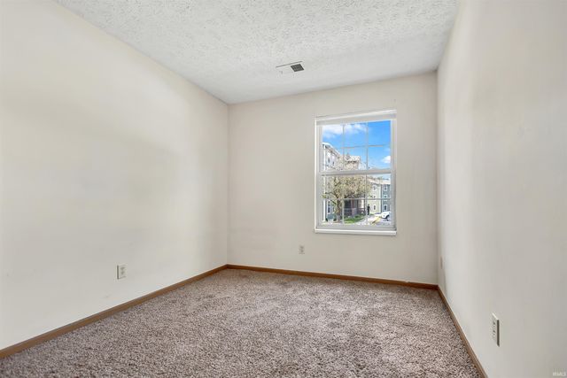 3230 E John Hinkle Pl Apt D, Bloomington, IN 47408