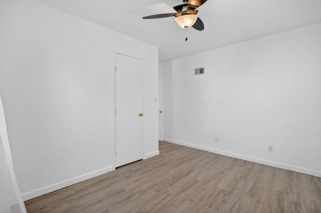 645 Dundee Drive, Waterloo, IA 50701