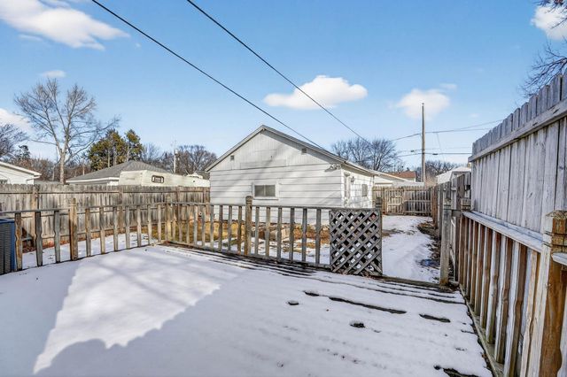 645 Dundee Drive, Waterloo, IA 50701