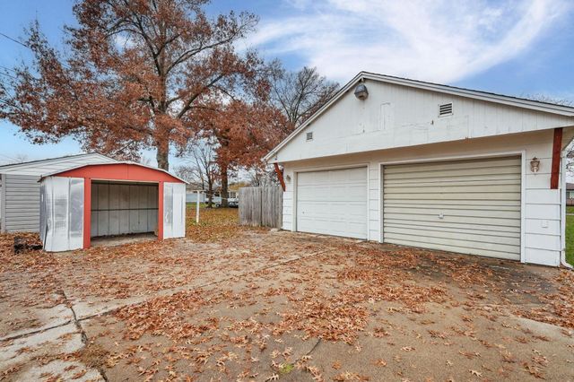 645 Dundee Drive, Waterloo, IA 50701