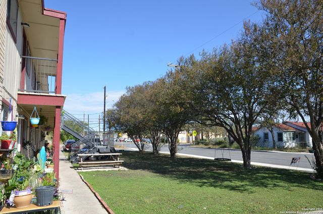 1455 Hillcrest, San Antonio, TX 78228