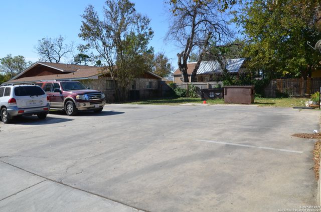 1455 Hillcrest, San Antonio, TX 78228