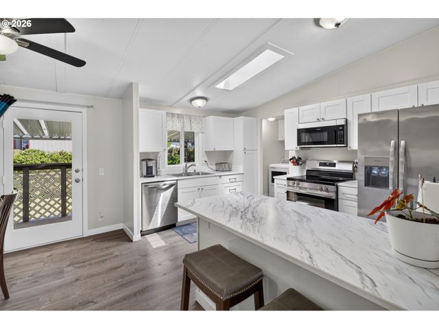 5101 Ne 121ST Ave 16, Vancouver, WA 98682