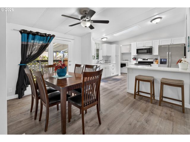 5101 Ne 121ST Ave 16, Vancouver, WA 98682