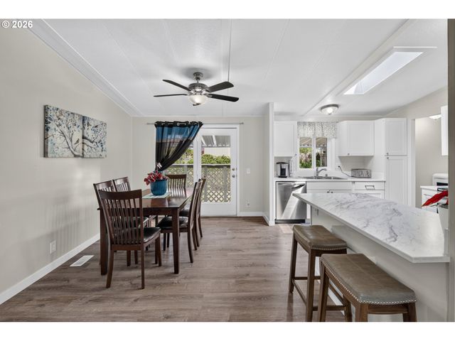 5101 Ne 121ST Ave 16, Vancouver, WA 98682