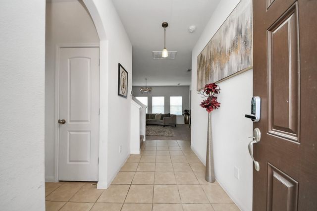 9423 Grand Spark Drive, Iowa Colony, TX 77583