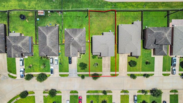 9423 Grand Spark Drive, Iowa Colony, TX 77583