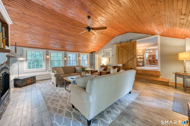 15 Michele Drive, Portland, CT 06480