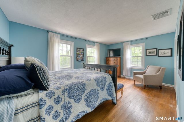 15 Michele Drive, Portland, CT 06480