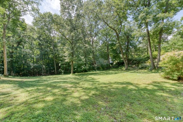 15 Michele Drive, Portland, CT 06480