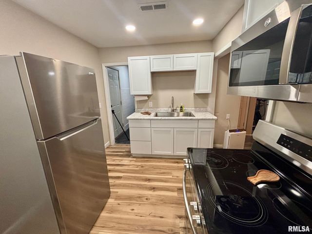 1702 N 20TH Street, Springfield, IL 62702