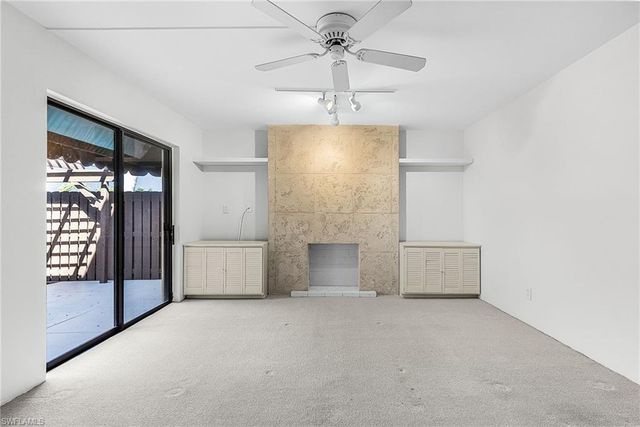 5590 Woodrose CT # 4, Fort Myers, FL 33907