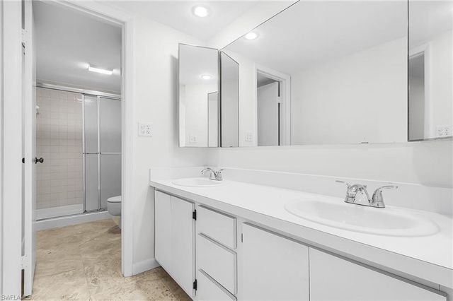 5590 Woodrose CT # 4, Fort Myers, FL 33907