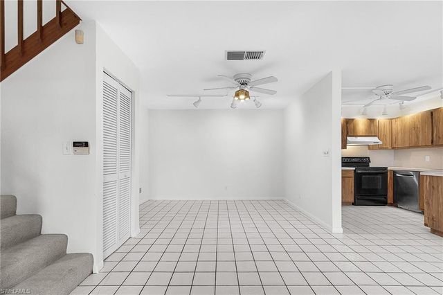 5590 Woodrose CT # 4, Fort Myers, FL 33907