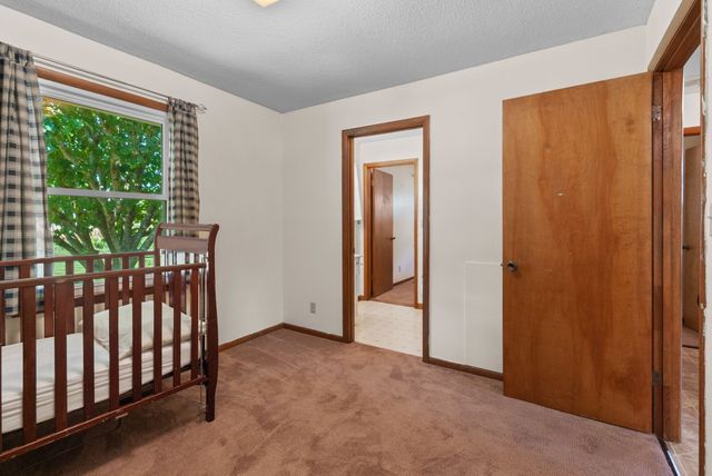 4099 Owl Hollow Rd, Belvidere, TN 37306