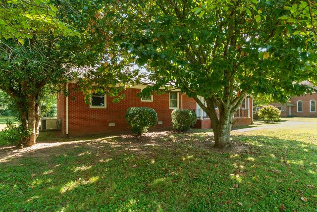 4099 Owl Hollow Rd, Belvidere, TN 37306