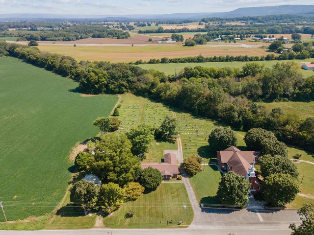 4099 Owl Hollow Rd, Belvidere, TN 37306