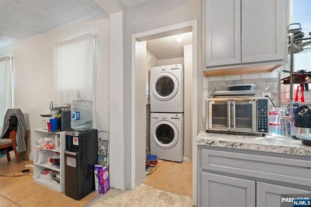 726-728 14th Avenue, Paterson, NJ 07504