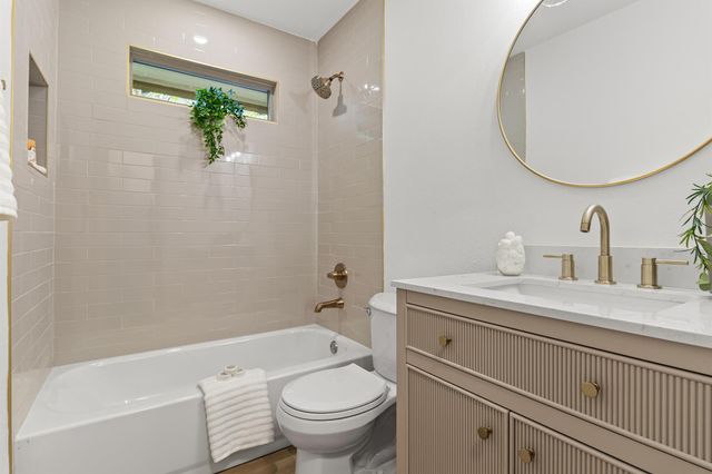 11004 Rustic Manor LN, Austin, TX 78750