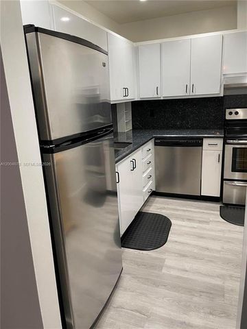 6207 Bay Club Drive 1, Fort Lauderdale, FL 33308
