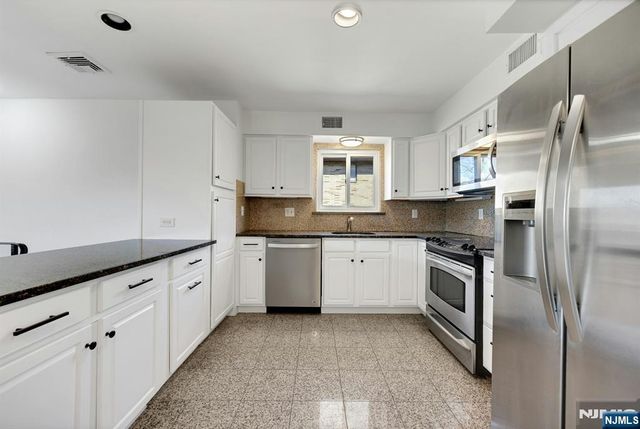 2413 Hammett Avenue, Fort Lee, NJ 07024