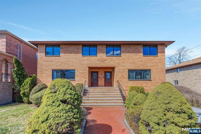 2413 Hammett Avenue, Fort Lee, NJ 07024