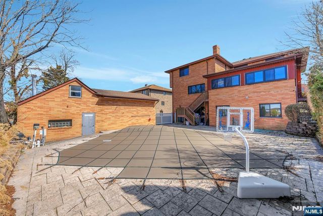 2413 Hammett Avenue, Fort Lee, NJ 07024