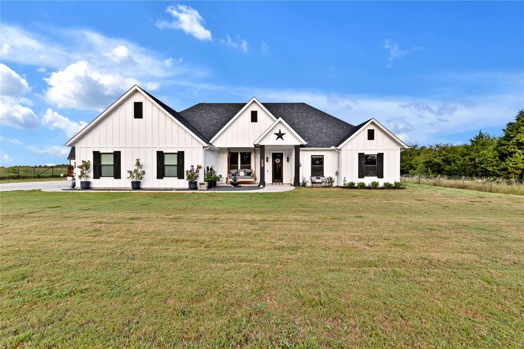 550 County Road 4109, Greenville, TX 75401