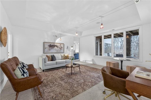 11615 Mohawk Lane, Leawood, KS 66211