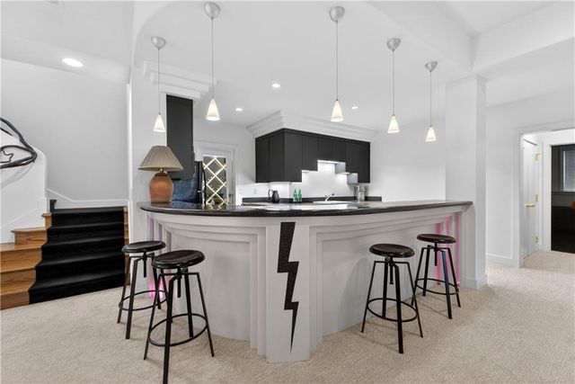 11615 Mohawk Lane, Leawood, KS 66211