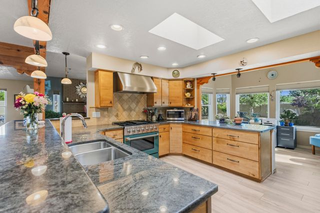 901 Ortega Road NW, Albuquerque, NM 87114