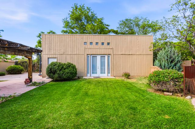901 Ortega Road NW, Albuquerque, NM 87114