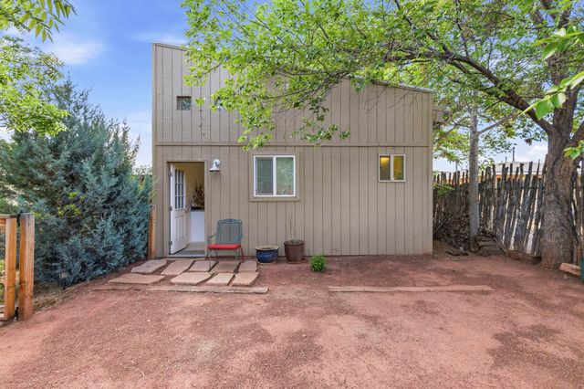 901 Ortega Road NW, Albuquerque, NM 87114