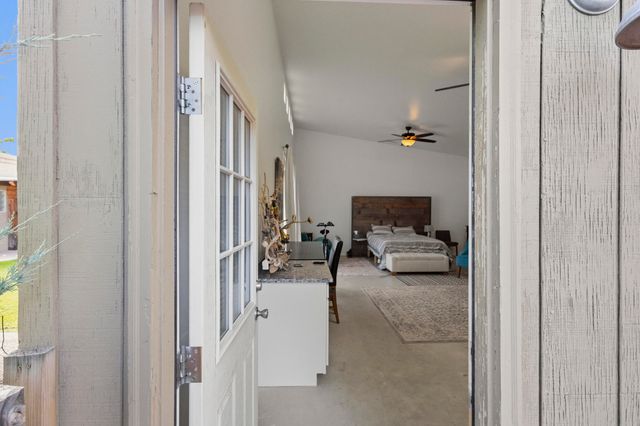 901 Ortega Road NW, Albuquerque, NM 87114