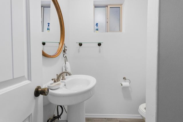 901 Ortega Road NW, Albuquerque, NM 87114