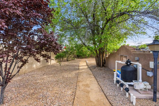 901 Ortega Road NW, Albuquerque, NM 87114
