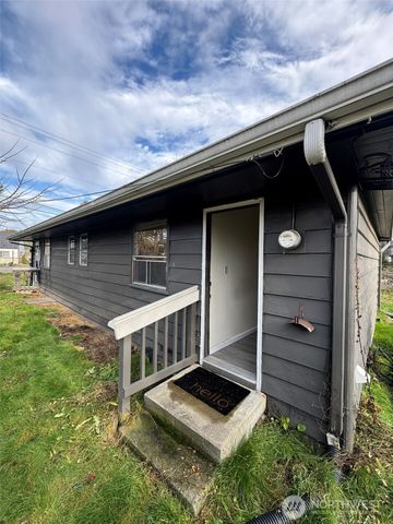 10908 10910 Valley Avenue E, Puyallup, WA 98372