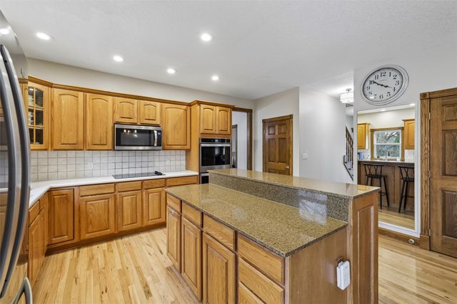 1905 SE Hawthorne Ridge Drive, Waukee, IA 50263